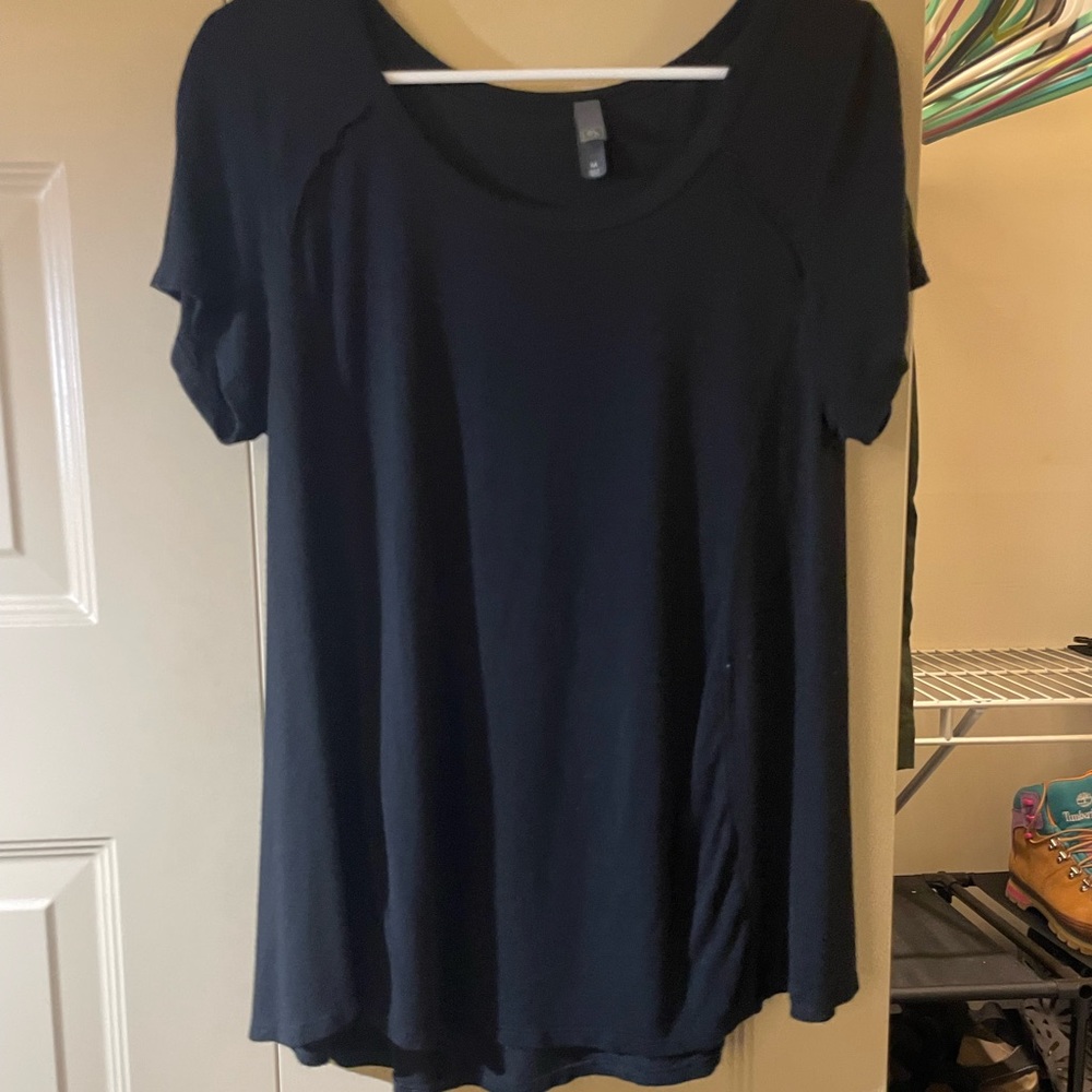 Tee shirt
